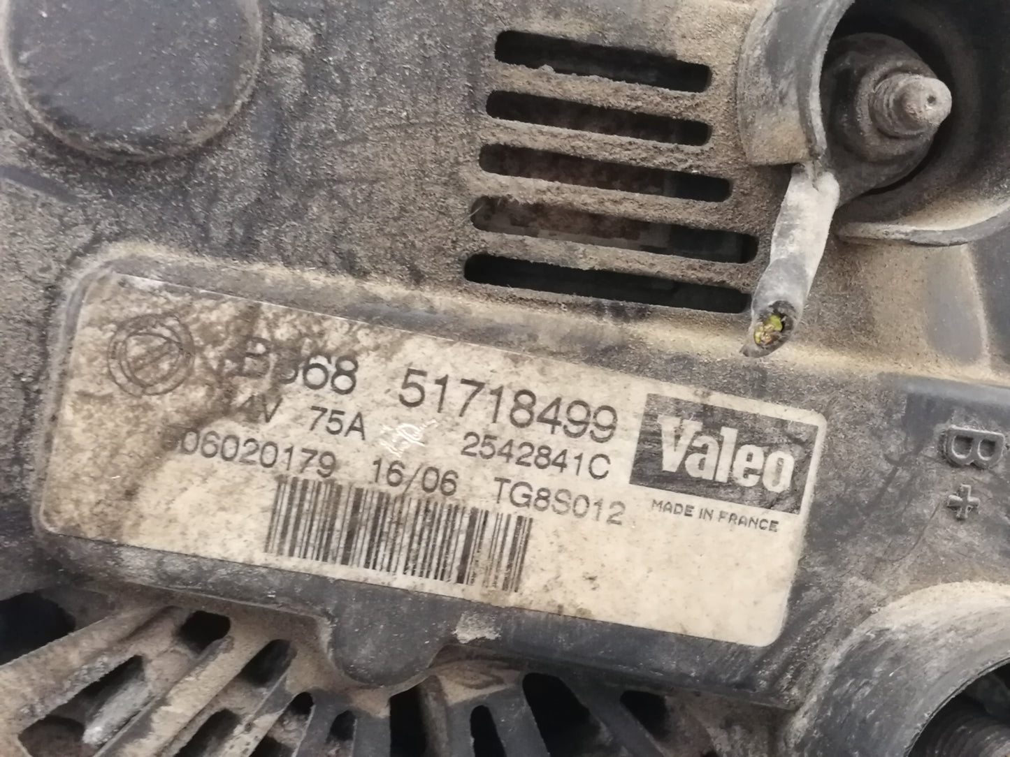 Alternatore FIAT PUNTO 2 - 1.3 DIESEL - 52092135