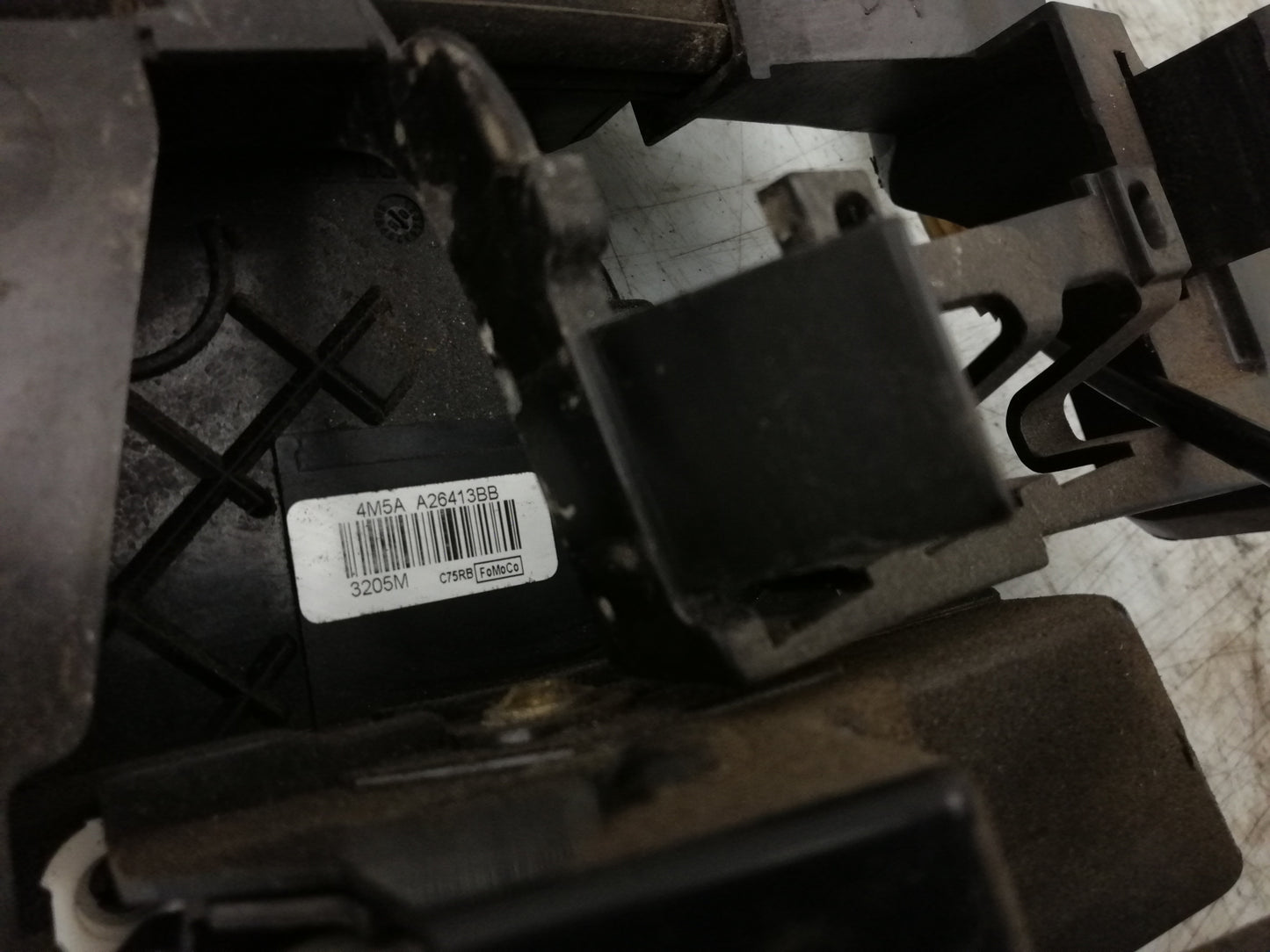 Serratura Porta Posteriore Sinistro FORD FOCUS 2 Serie Berlina SW