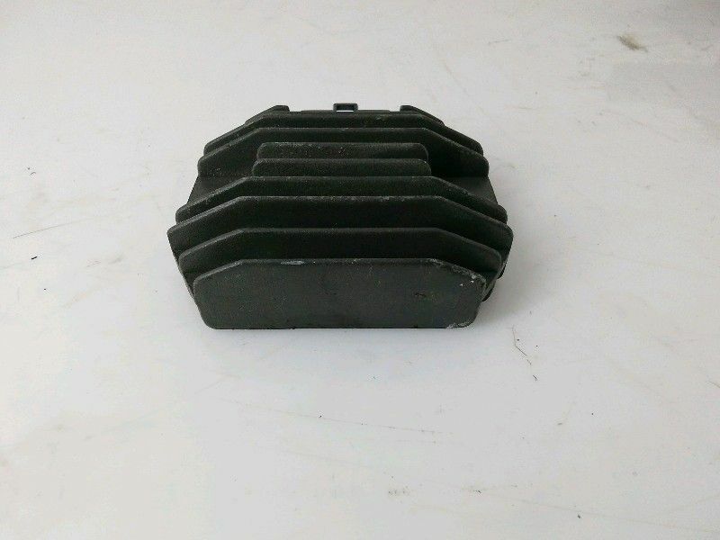 Regolatore di tensione aprilia atlantic 200 ( 2002 > 2004 ) motore m234m