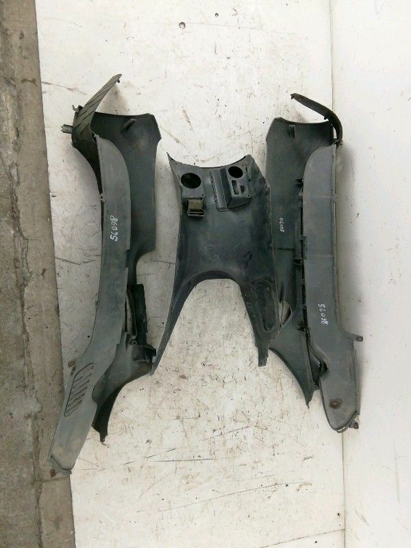 Pedana tunnel centrale honda pantheon 150 cc (1998 > 2002) carena originale