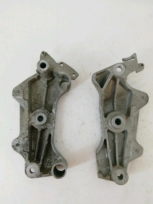 Staffe supporto pedane honda hornet 600 (1998 > 2002) coppia protezione