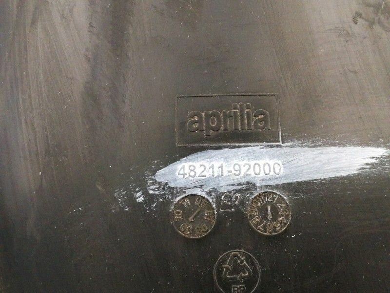 Carena parafango aprilia scarabeo 200 cc (2007 > 2011) 48211-92000 scudo