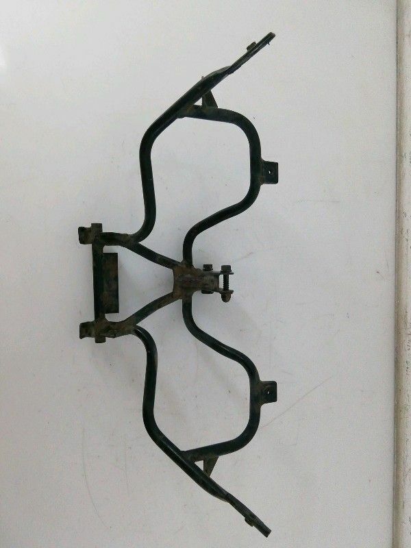 Telaietto scudo anteriore suzuki burgman 400 (1999 > 2002) telaio faro