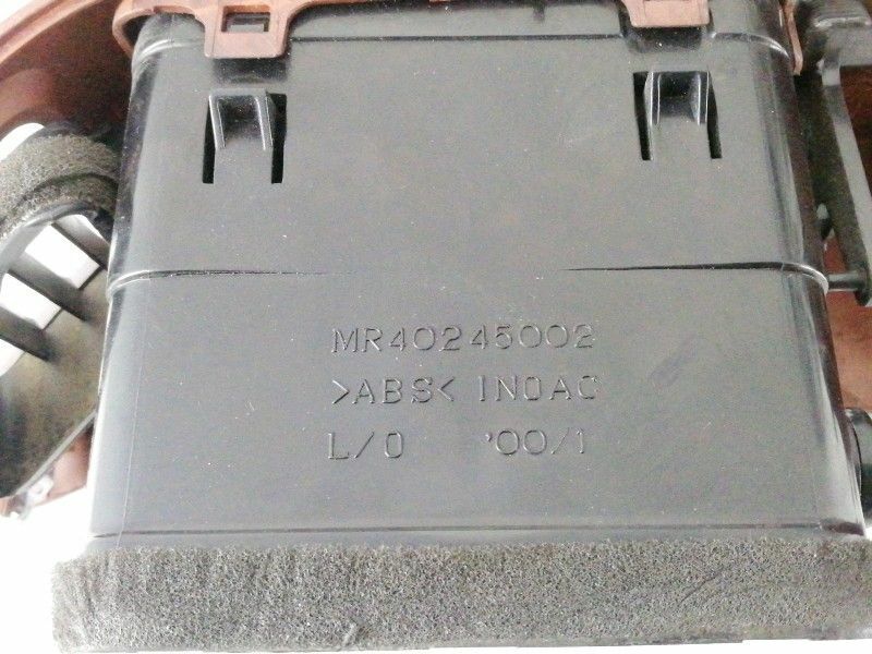 Bocchetta aria destra mitsubishi pajero (2000 > 2006) mr40245002 cruscotto