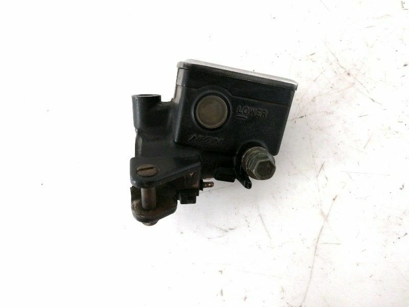 Pompa freno anteriore destra yamaha fzs fazer 600 cc ( 1998 > 2004 )