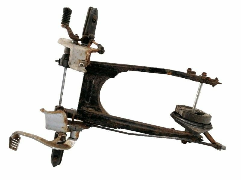 Forcellone posteriore honda cbf 125 (2008 > 2014) pedane pedali freno