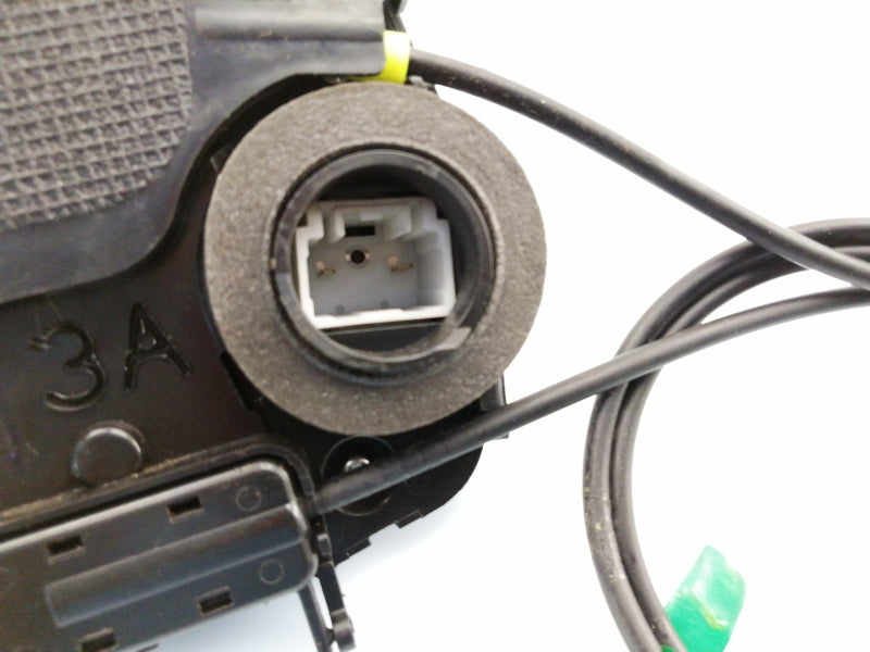 Serratura porta posteriore sinistra toyota yaris (2005 - 2011) 690600d060