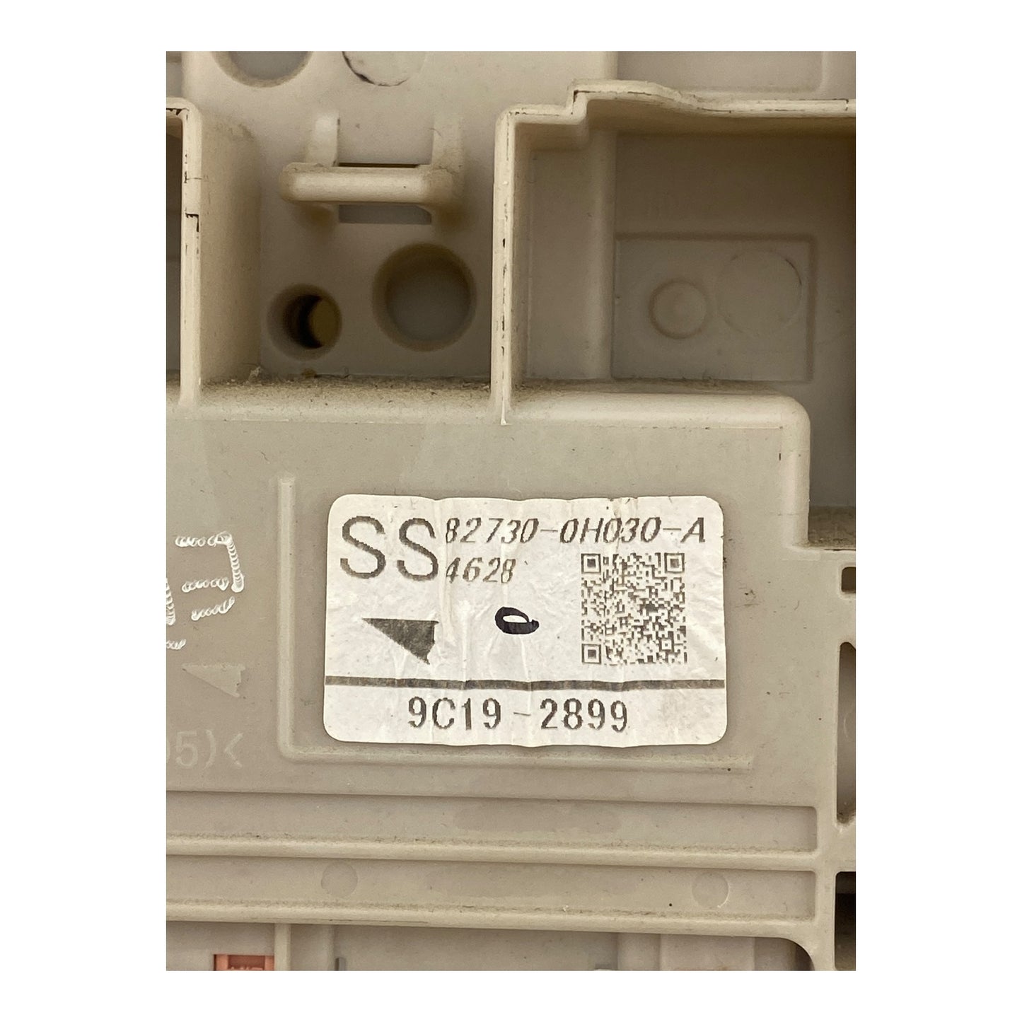 Scatola Centralina Porta Fusibili PEUGEOT 108 1.0 VTi Motore 1KR