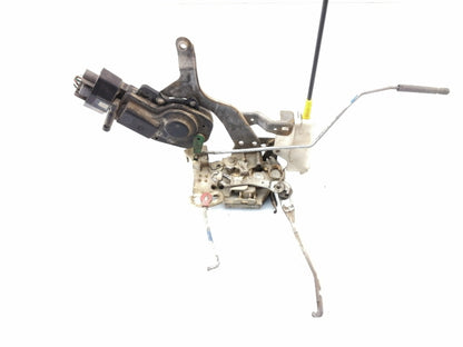 Serratura porta anteriore sinistra toyota aygo ( 2005 in poi ) 690400h040