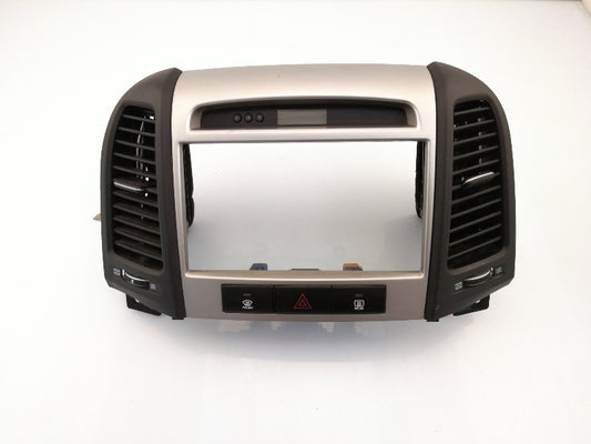 Mascherina autoradio hyundai santa fe' ( 2006 - 2009) con bocchette
