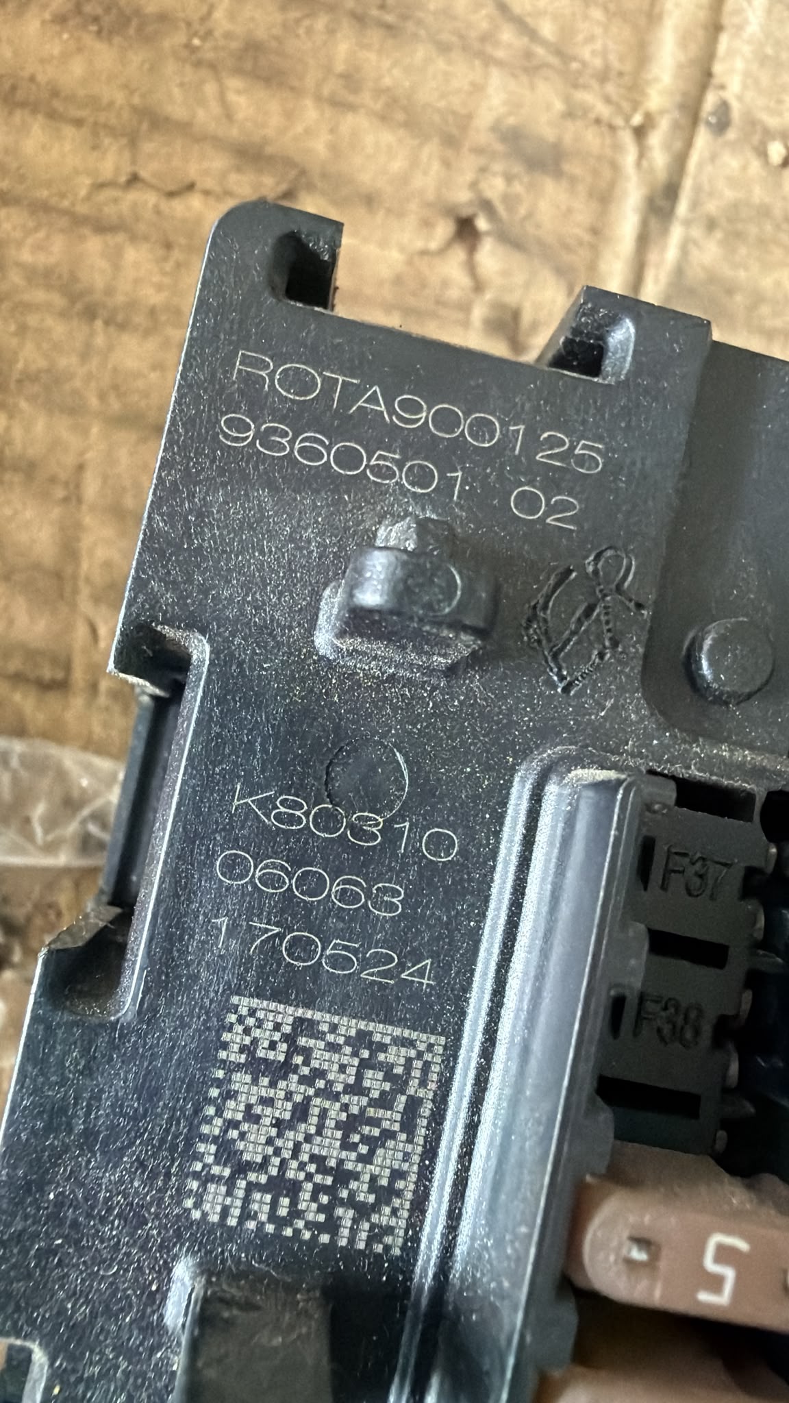 Scatola Porta Fusibili Interna MINI ONE F55 1.5 D Motore B37C15A