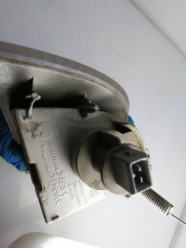 Freccia fanalino anteriore sinistra fiat punto (1993 > 2000) faro 46402658