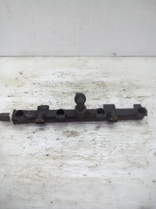 Flauto distributore carburante fiat punto 1.2 ( 1999 > 2009) 46533516 -