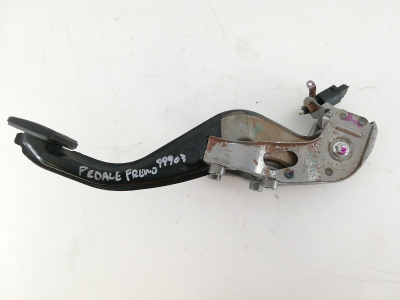 Pedale freno toyota yaris 1.4 d-4d ( 2014 > 2017 ) 471010d250 originale