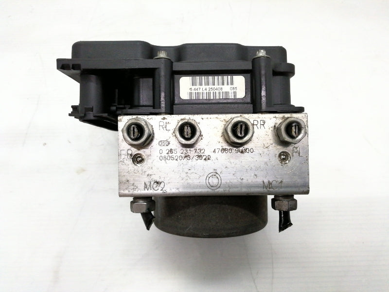 Centralina pompa abs nissan note 1.4 (2006 in poi) 476609u100 motore cr14de