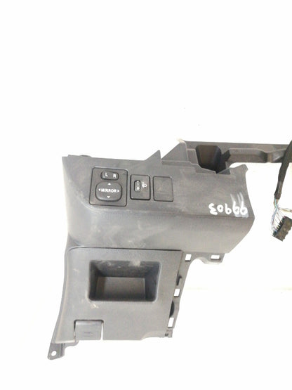 Cruscotto inferiore toyota yaris ( 2014 in poi ) 553030d150 originale