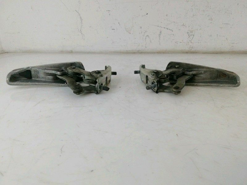 Pedane passeggero posteriori piaggio vespa gts 250 ( 2005 > 2012 ) coppia