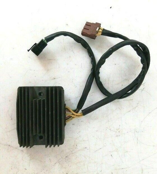 Regolatore di tensione piaggio vespa gts 250 ( 2005 > 2012 ) sh689jb