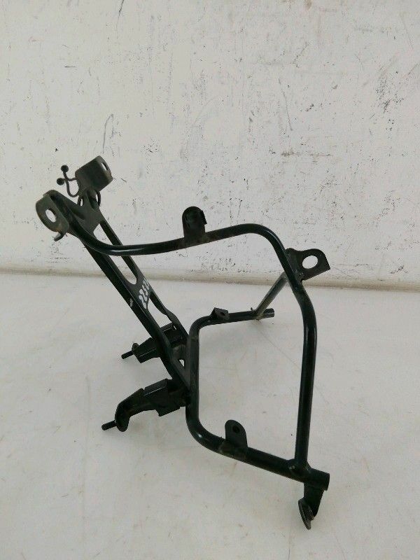 Telaio supporto scudo anteriore suzuki burgman 250 (1998 > 2001) originale