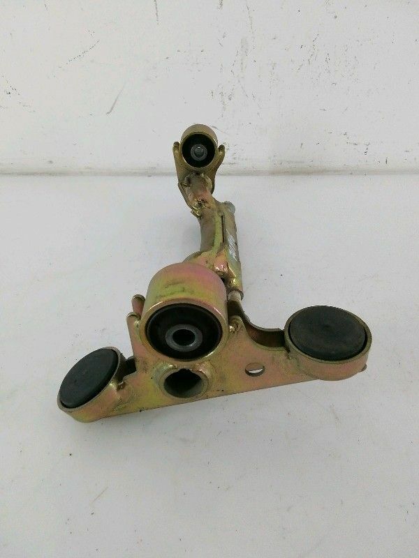 Supporto motore honda sh 150 cc (2000 > 2006) kf03e originale