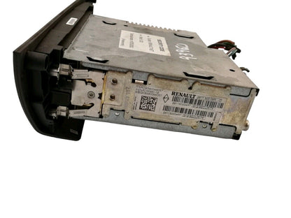 AUTORADIO RENAULT LAGUNA (2007 IN POI) 281150004R LETTORE CD ORIGINALE