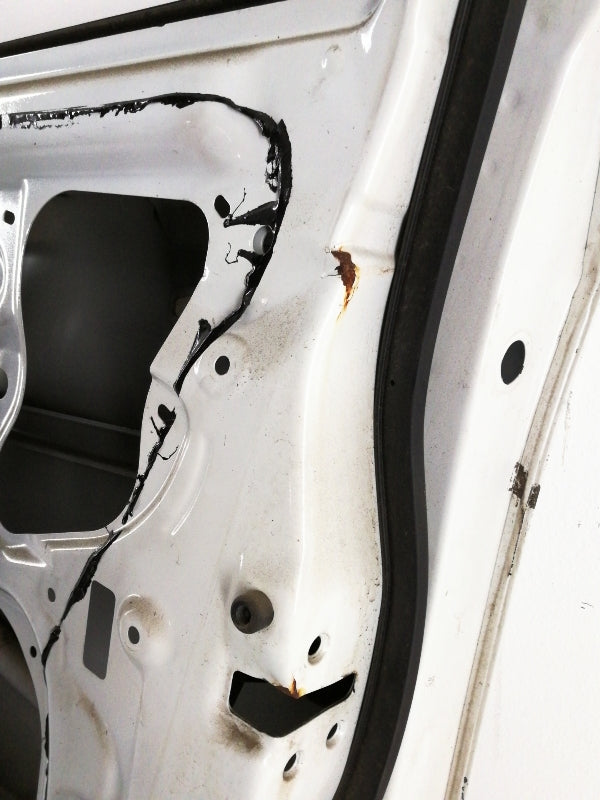 Porta anteriore destra subaru impreza ( 2007 in poi ) sportello bianco