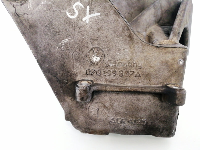 Staffa supporto motore volkswagen touareg 2.5 tdi ( 2003 > 2010 ) sinistra