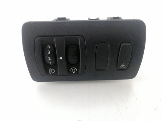 Interruttore regolazione fari renault clio ( 2005 in poi) pulsante