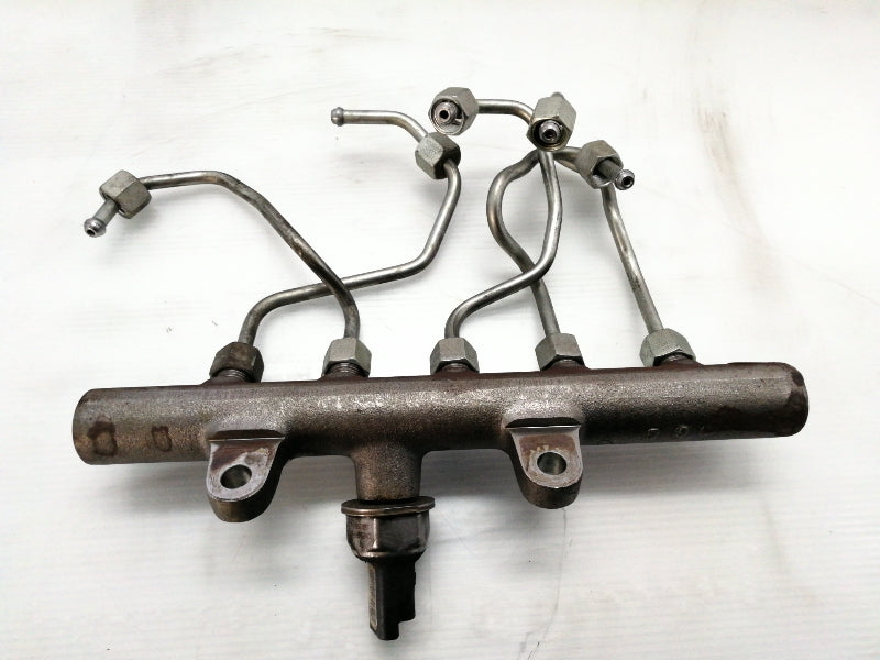 Flauto distributore carburante renault clio 1.5 dci (2010 > 2012)