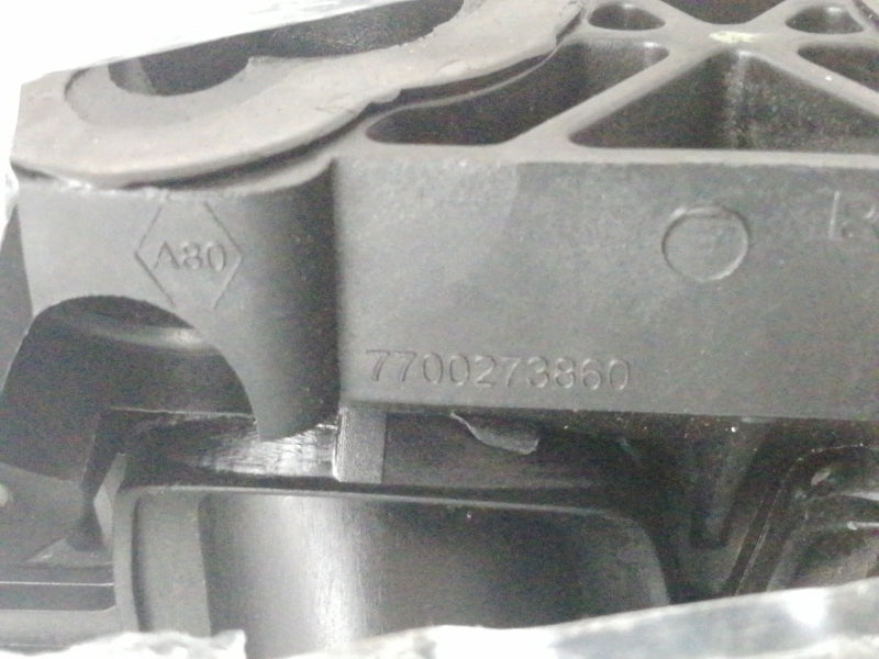 Collettore aspirazione dacia sandero 1.4 ( 2007 > 2012 ) 7700273860
