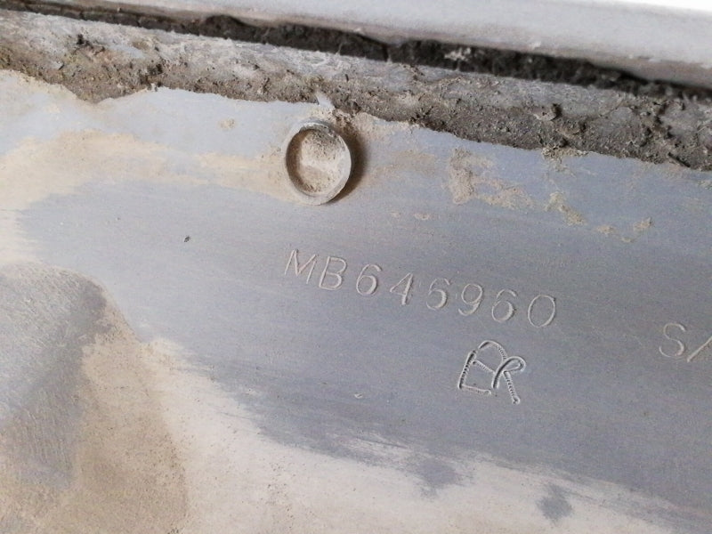 Sottoporta mitsubishi pajero gls ( 1991 > 2000 ) modanatura destra mb646960